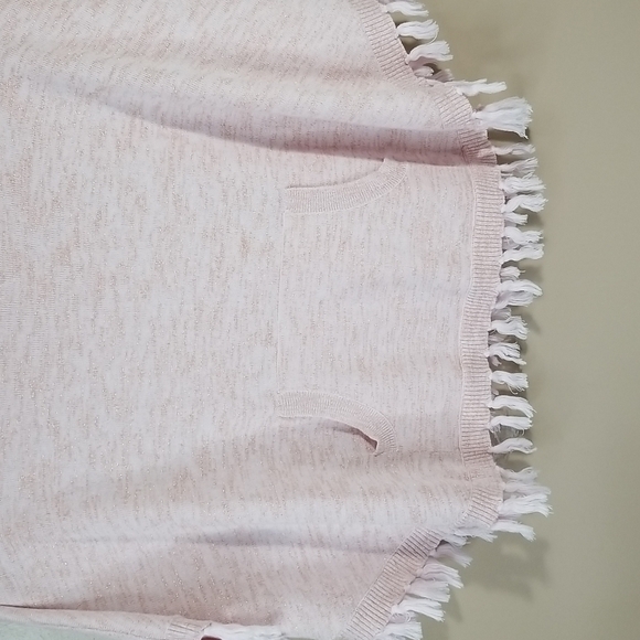 LILY PULITZER GIRLS HANI ROSE GOLD FRILLY SHAWL - Picture 4 of 8